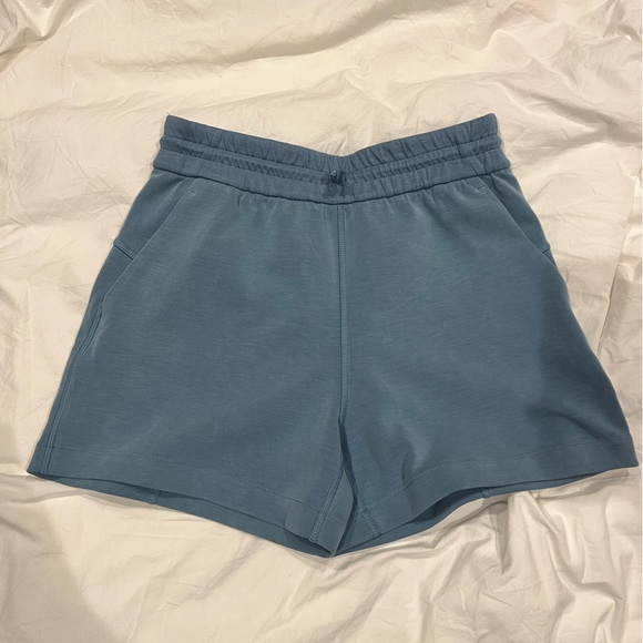lululemon Softstreme Shorts - Picture 1 of 5